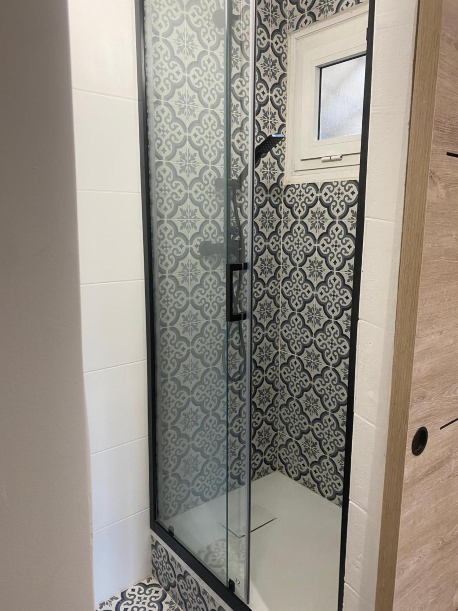 Apartment 2 Pieces Au Port De - Calme, Confort Et Proximite Nice